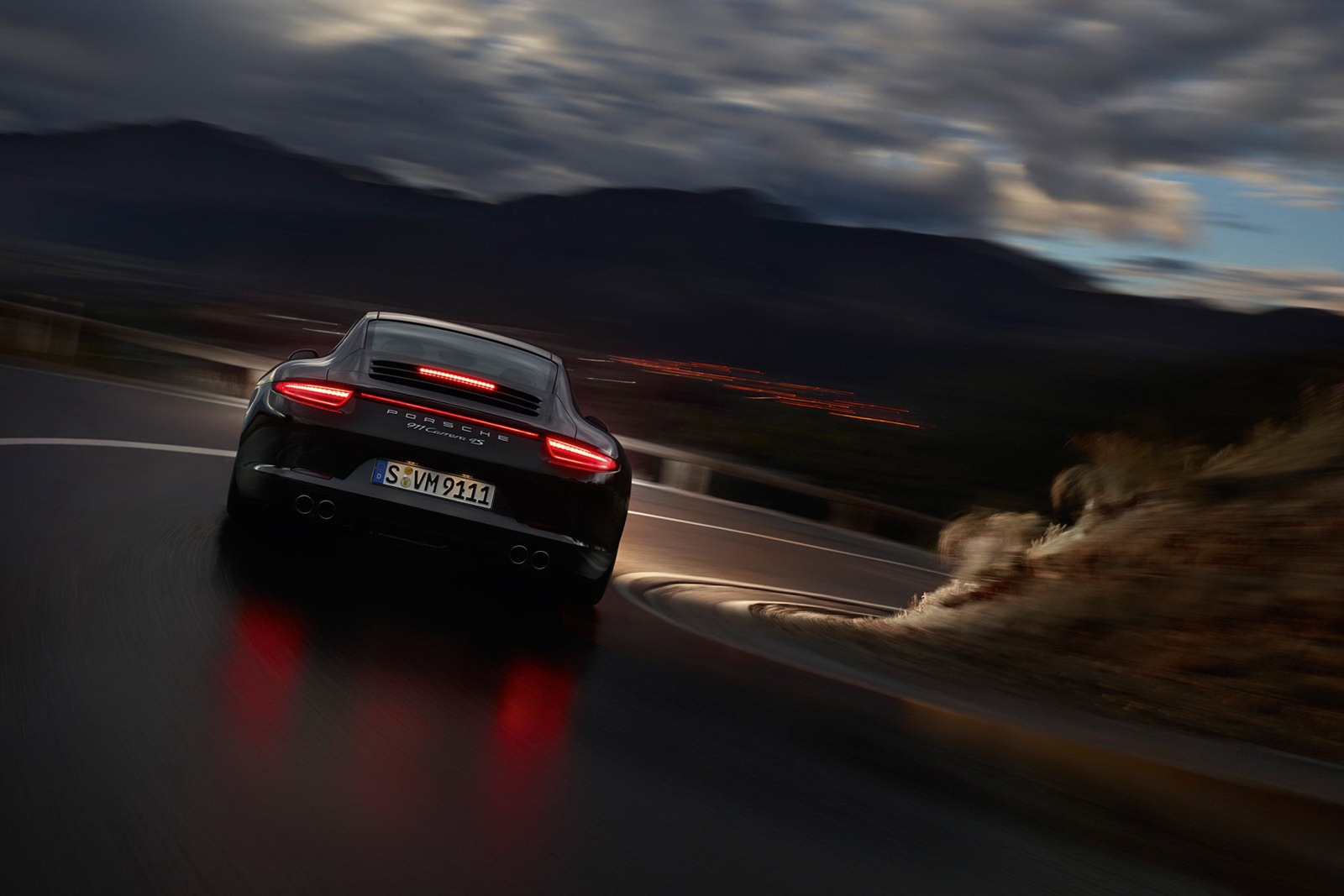 Porsche-Carrera-4-13%255B2%255D.jpg