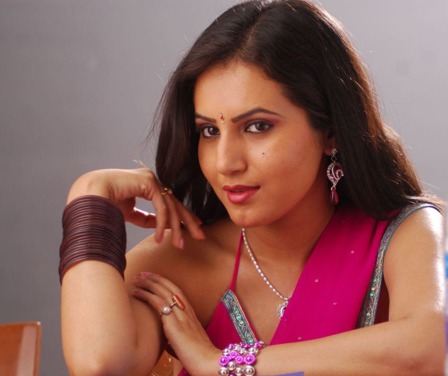 [Vankaya-Fry-Movie%2520actress%2520anu%2520smirthi%255B3%255D.jpg]