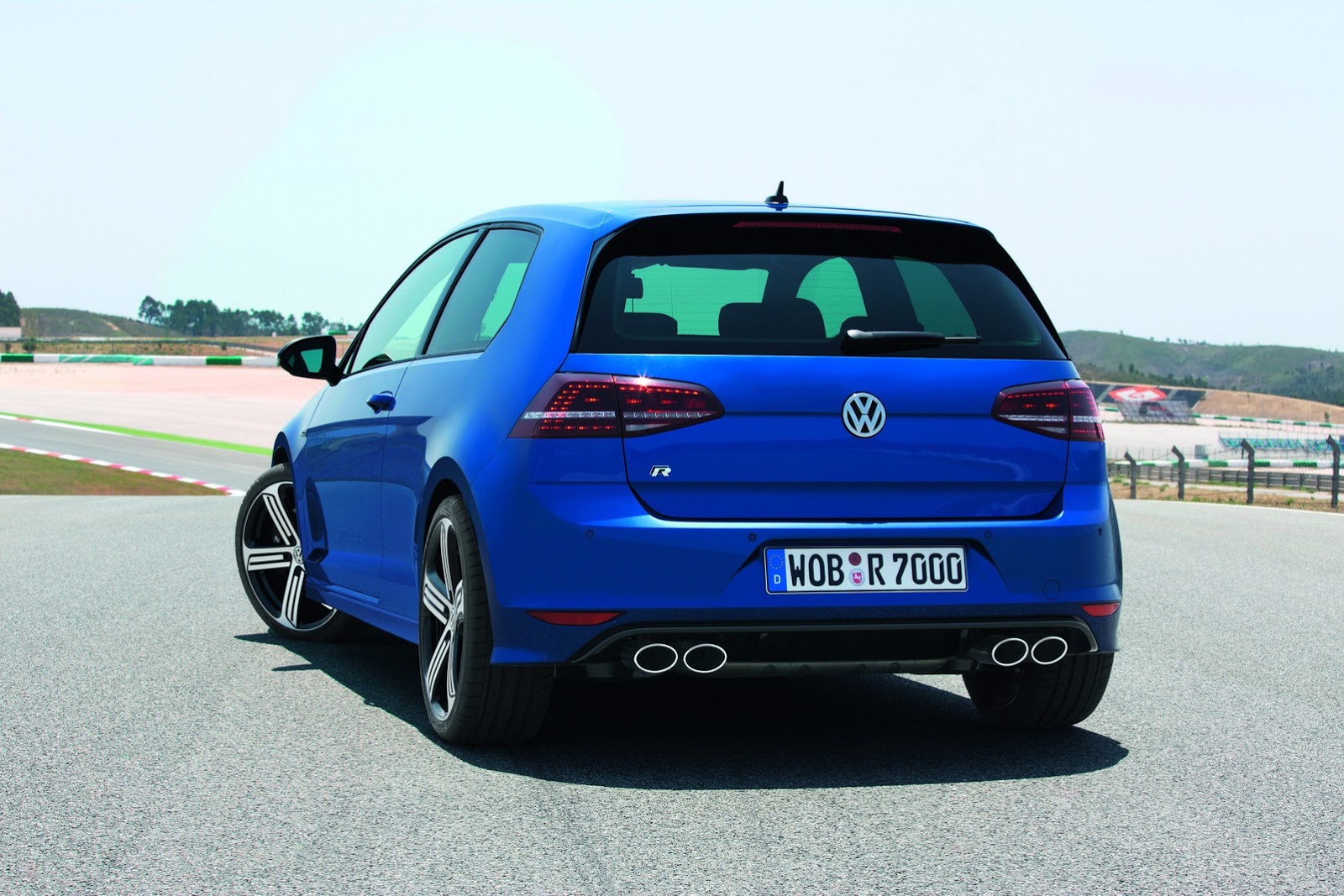 [2014-VW-Golf-R-30%255B2%255D.jpg]
