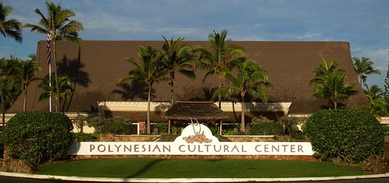 800px Polynesian Cultural Center entrance