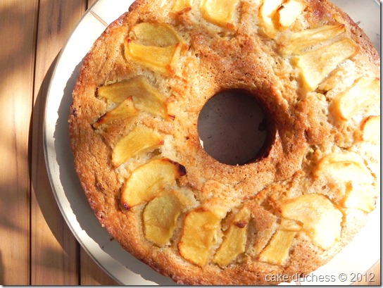 vegan-apple-cake-ciambelle-di-mele-2 vegan-apple-cake-ciambelle-di-mele-2