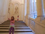 Up the stairs of the former palace, to the museum.