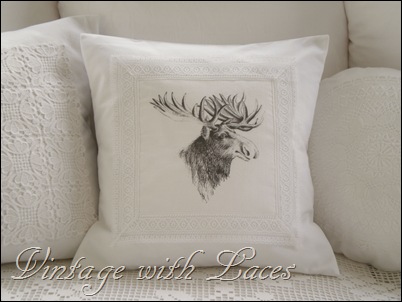 White pillow with moose graphic White pillow with moose graphic