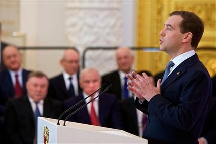 [Dmitry-Medvedev%255B2%255D.jpg]