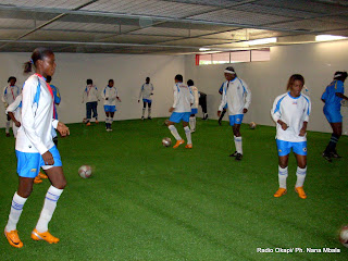 Les Léopards dames, lors d'une séance d'entrainement au mondial -Chili 2008. Radio Okapi/ Ph. Nana Mbala
