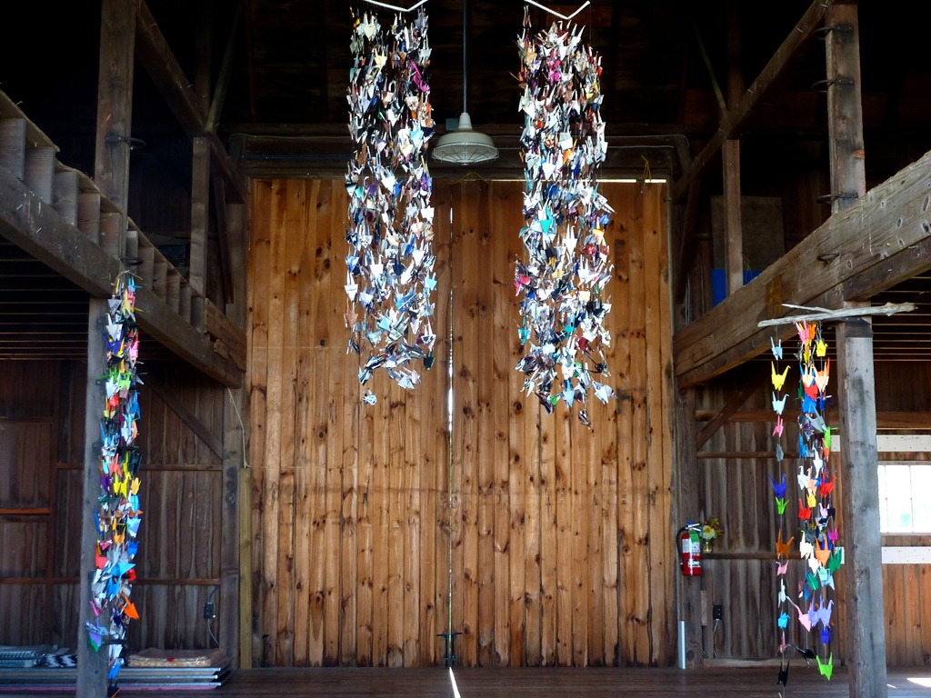 [barn%2520cranes%255B4%255D.jpg]