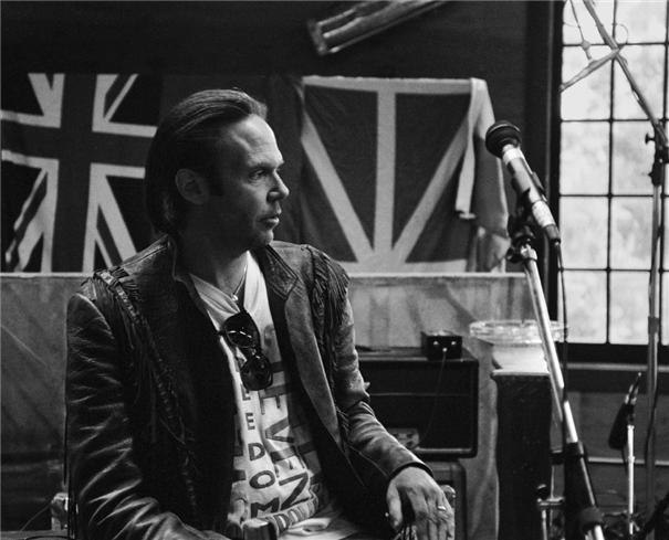 Graham Nash - Neil Young in his studio in Northern California, 1988.jpg