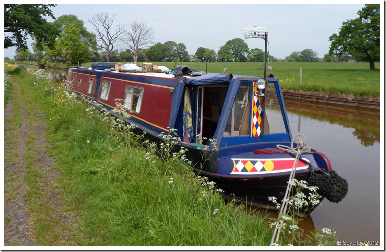 SAM_0461 Moored above Pierrepoint Locks