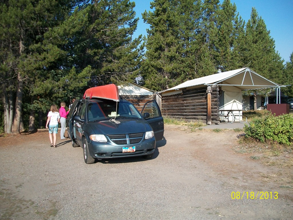 [Colter-Bay-tent-cabin3.jpg]