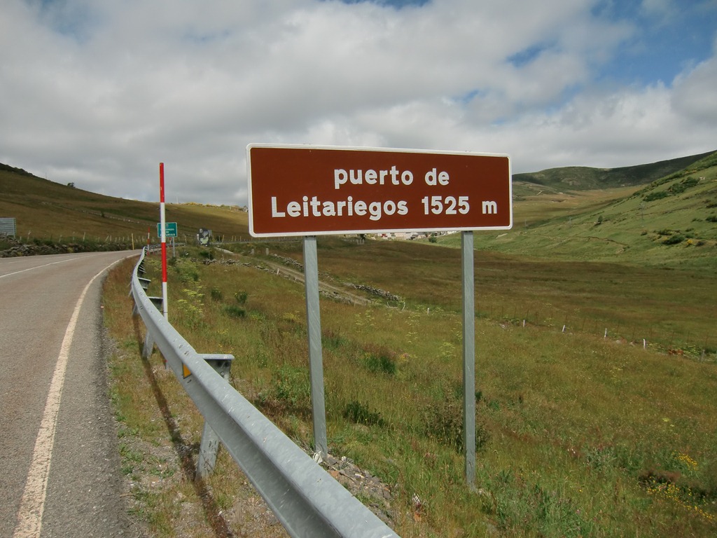 [1puerto_de_leitariegos3.jpg]