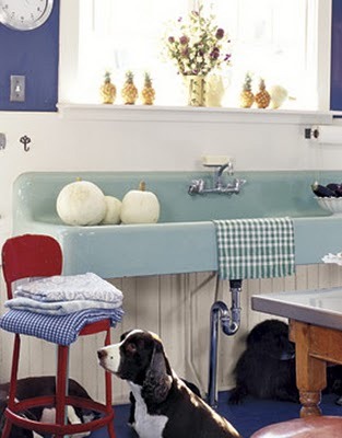 [red%2520stool%2520aqua%2520sink%2520cl%255B6%255D.jpg]