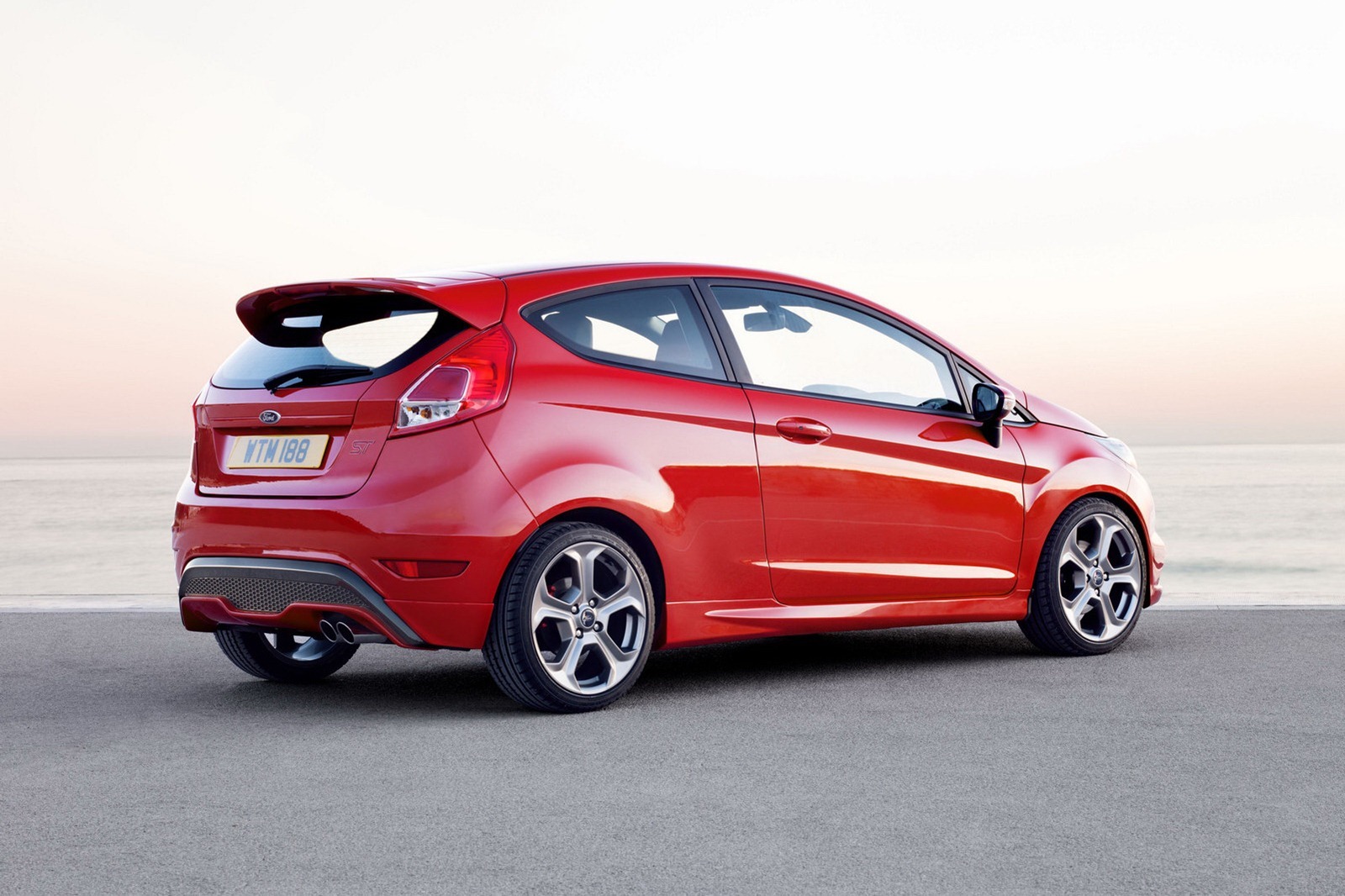 [Ford-Fiesta-ST-22.jpg]
