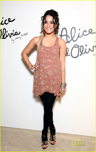 Alice Olivia Charlie Embellished Dress As Seen Worn By Brittany Snow Apparel 