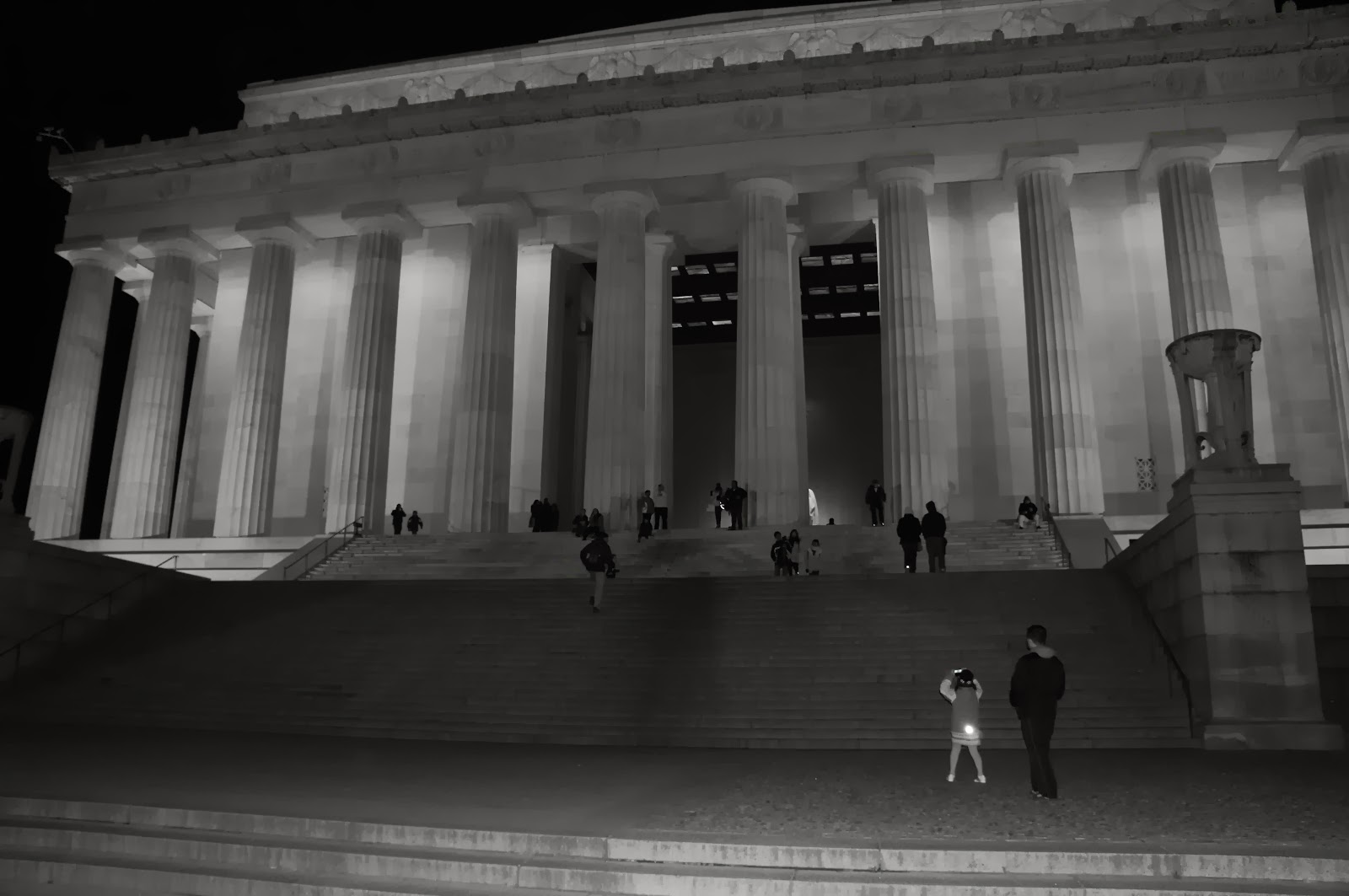 [free-pictures-Lincoln-Memorial-1%2520%25282635%2529%255B3%255D.jpg]