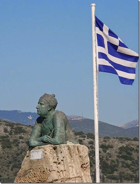 Statue of Nikos Kavvadias