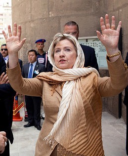 [obama-hillary-jarret%255B6%255D.jpg]