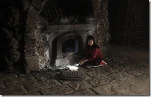 Не бойся темноты 2011 Don-Be-Afraid-of-the-Dark-1