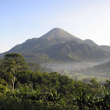Penanggungan, as seen from Trawas (Daniel Quinn, March 2010) Penanggungan, as seen from Trawas (Daniel Quinn, March 2010)