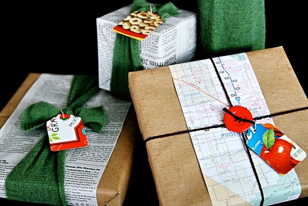 [upcycled-gift-wrapping_step5%255B2%255D.jpg]