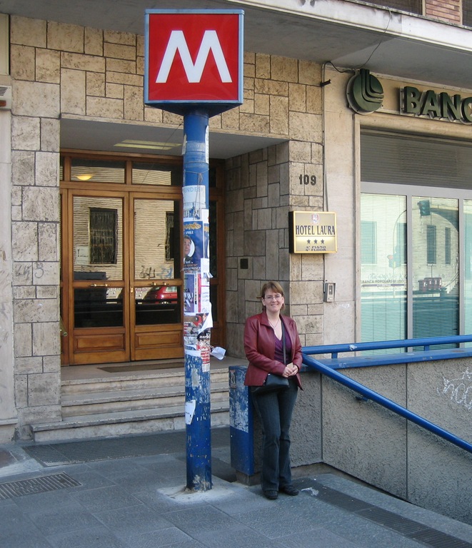 [Hotel%2520Laura%2520-%2520Metro%2520-%2520Simone%255B8%255D.jpg]
