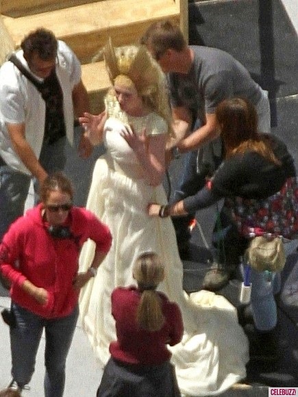 Anchorman 2 Set Photos Reveal Major Celebrity Cameo Spoilers 16