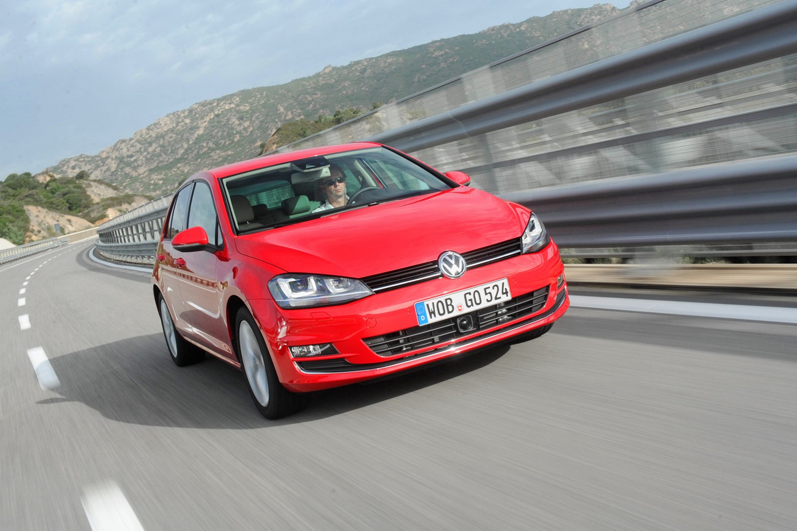 [2013-Volkswagen-Golf-01%255B2%255D.jpg]