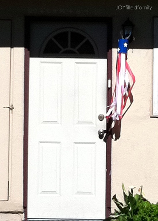 [God-Bless-America-windsock-at-rector%255B2%255D.jpg]