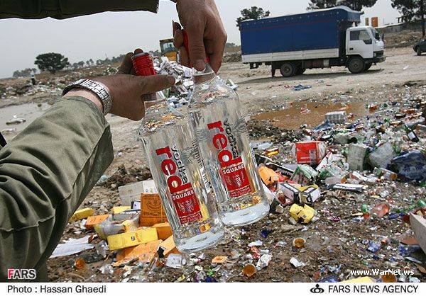 Daivam polum porukkilla ivanmaarodu: (EVEN GOD WILL NOT FORGIVE THESE PEOPLE........)