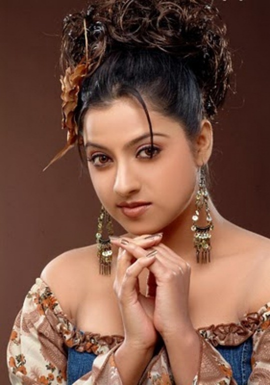 [keerthi-chawla%2520new%255B2%255D.jpg]
