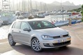 2013-Volkswagen-Golf-28