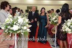 Fotos do evento Rafaela e Robson. Foto numero 8458 do estudio Foto Arte Digital, de Itaborai, RJ, que faz fotografia de casamentos (fotos de casamento), fotos de aniversario (fotografia de aniversario), fotos de 15 anos, fotos de criancas (fotografia infantil), fotos de eventos sociais, videos de casamento, videos de 15 anos, videos de making-of, videos de aniversario, video infantil (video de criancas) e videos de eventos sociais. Fotojornalismo e videojornalismo em Itaborai, RJ.