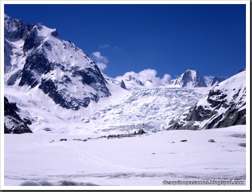 Descenso del Valle Blanco esquiando (Chamonix, Alpes) 5395