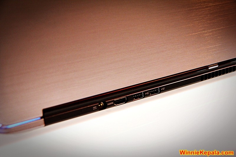[2011-10-04%2520Acer%2520Aspire%2520S3%2520Launch%2520090%255B4%255D.jpg]