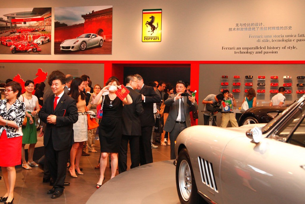 [Ferrari-1%255B2%255D.jpg]