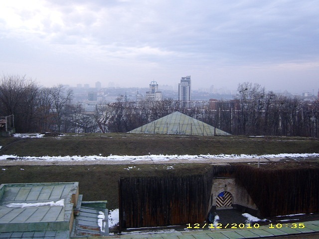 y_d6c1b426.jpg
