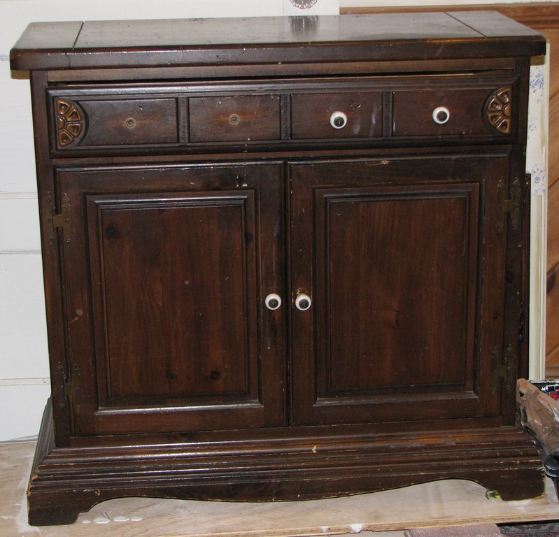 [TV%2520Cabinet.jpg]