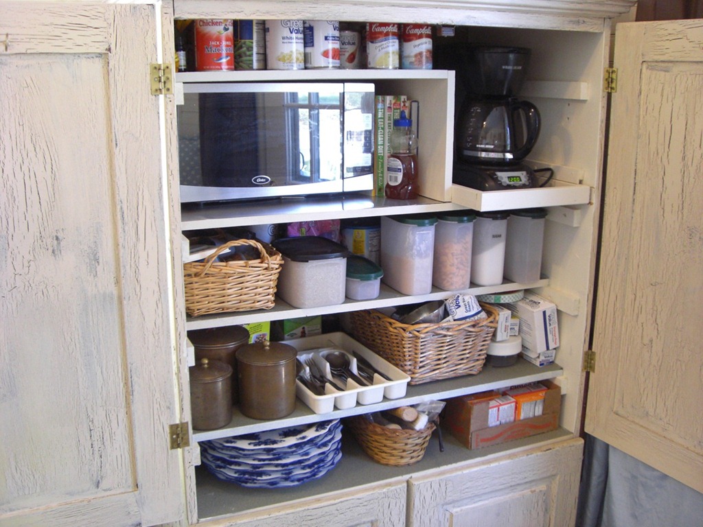 [Pantry%255B1%255D%255B2%255D.jpg]