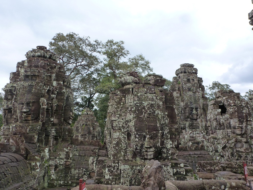 [Cambodia-Siem-Reap-Bayon-2-September%255B1%255D.jpg]