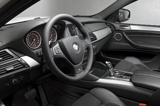 BMW-X6-M50d-11.jpg