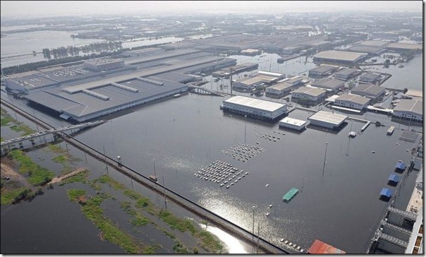 Fábrica da Honda na Tailândia é inundada (1)