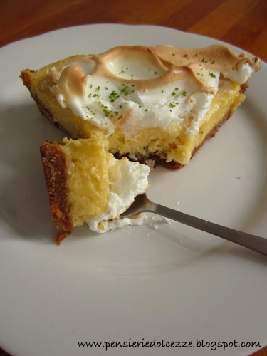 Key lime pie (meringue) 2.jpg Key lime pie meringue 2