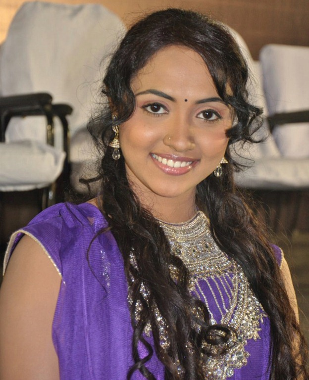 [tamil_actress_thamali_in%2520blue_%255B3%255D.jpg]