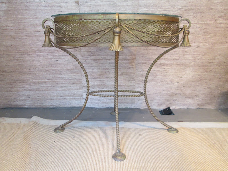 Planter Oval Sidetable