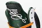 Wearing Brons: Mark Wahlberg Sports LeBron 9 Hurricanes nike lebron 9 gr miami hurricanes 3 05 Wearing Brons: Mark Wahlberg Sports LeBron 9 Hurricanes