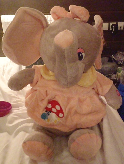 [elephant%255B5%255D.jpg]