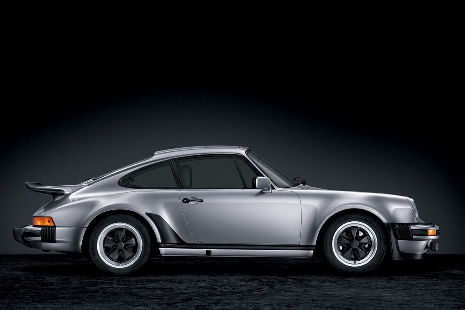 [1974_Porsche_911_Turbo_captioned%255B2%255D.jpg]