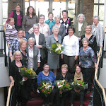 afsluiting met etentje groepsfoto okt. 2010.jpg