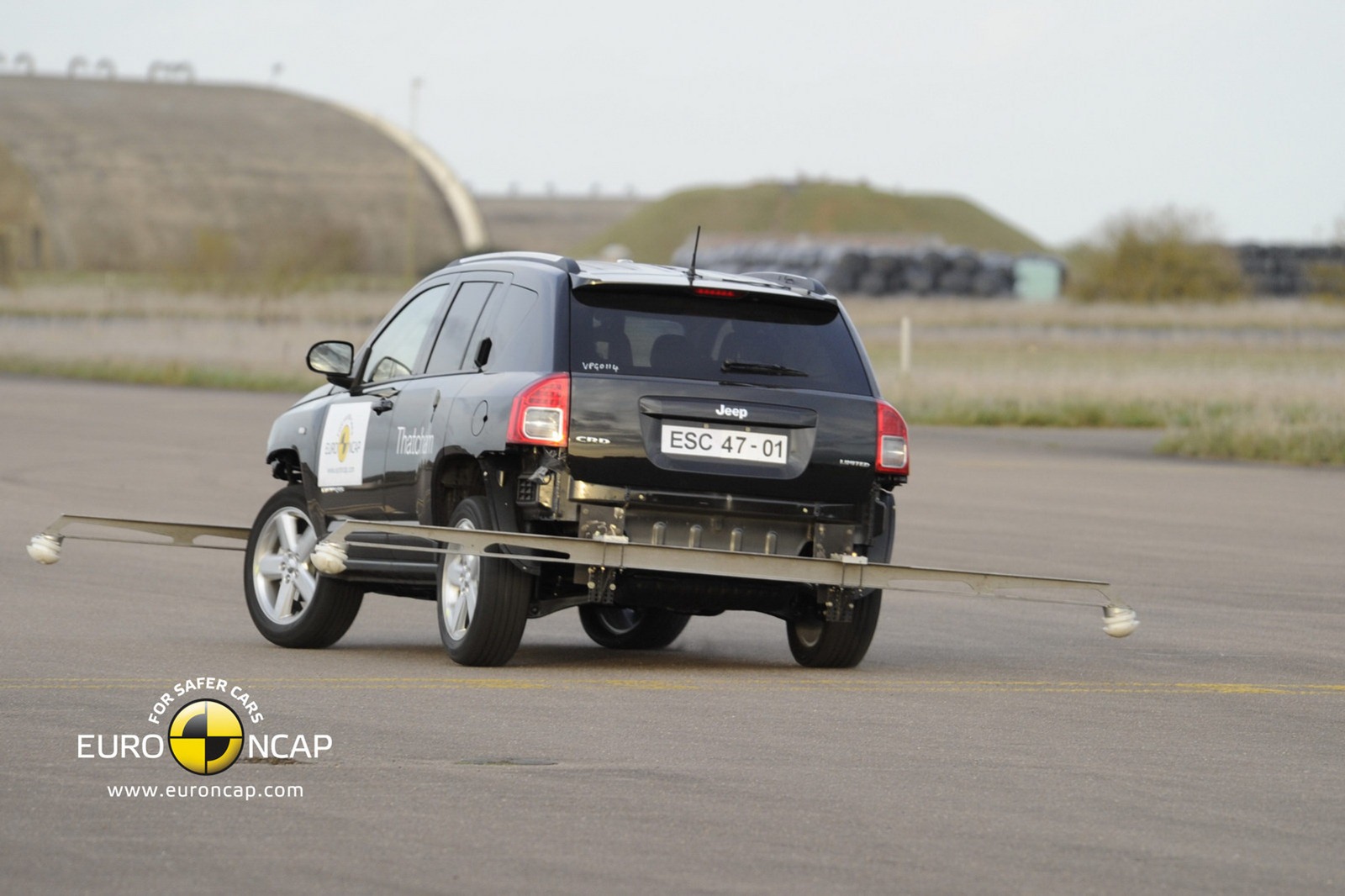 [JEEP_Compass_2012_ESC---0-1ae2f65e-5038-431c-99e6-5c7099941779%255B2%255D.jpg]