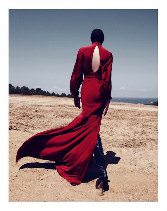 Guven_Marie_Claire_05.jpg