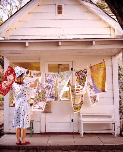 Vintage map dish towels. (Martha Stewart Living, June 2001)